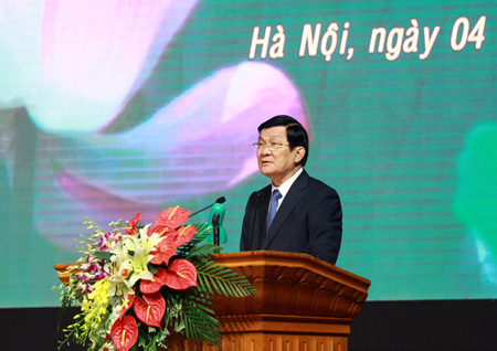 Президент СРВ Чыонг Тан Шанг прославил народные силы общественной безопасности